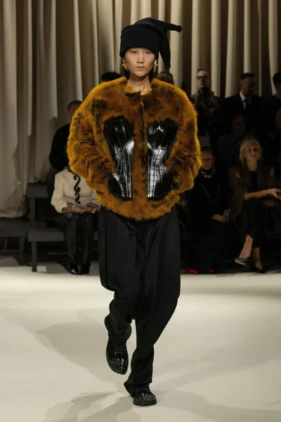 Look 23
